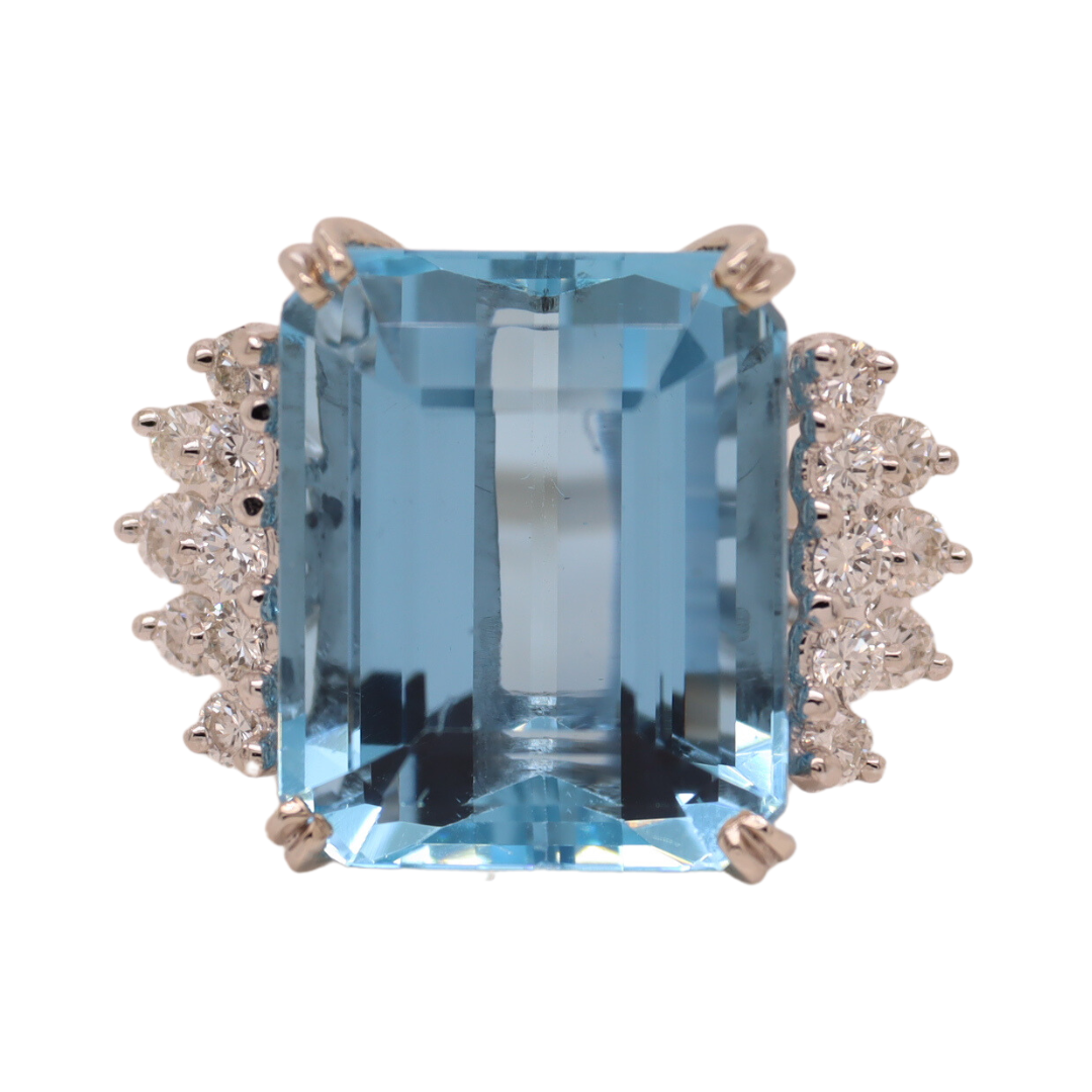 Large emerald cut sales aquamarine ring