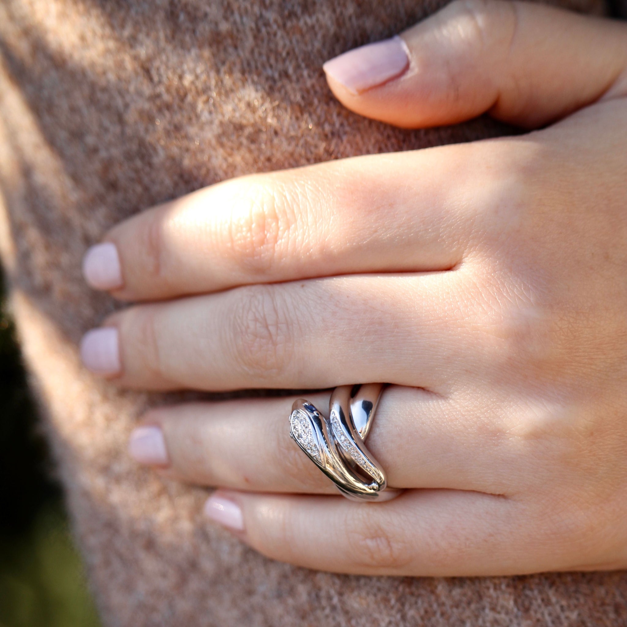 Vintage Diamond & Sapphire 18K White Gold Snake Ring