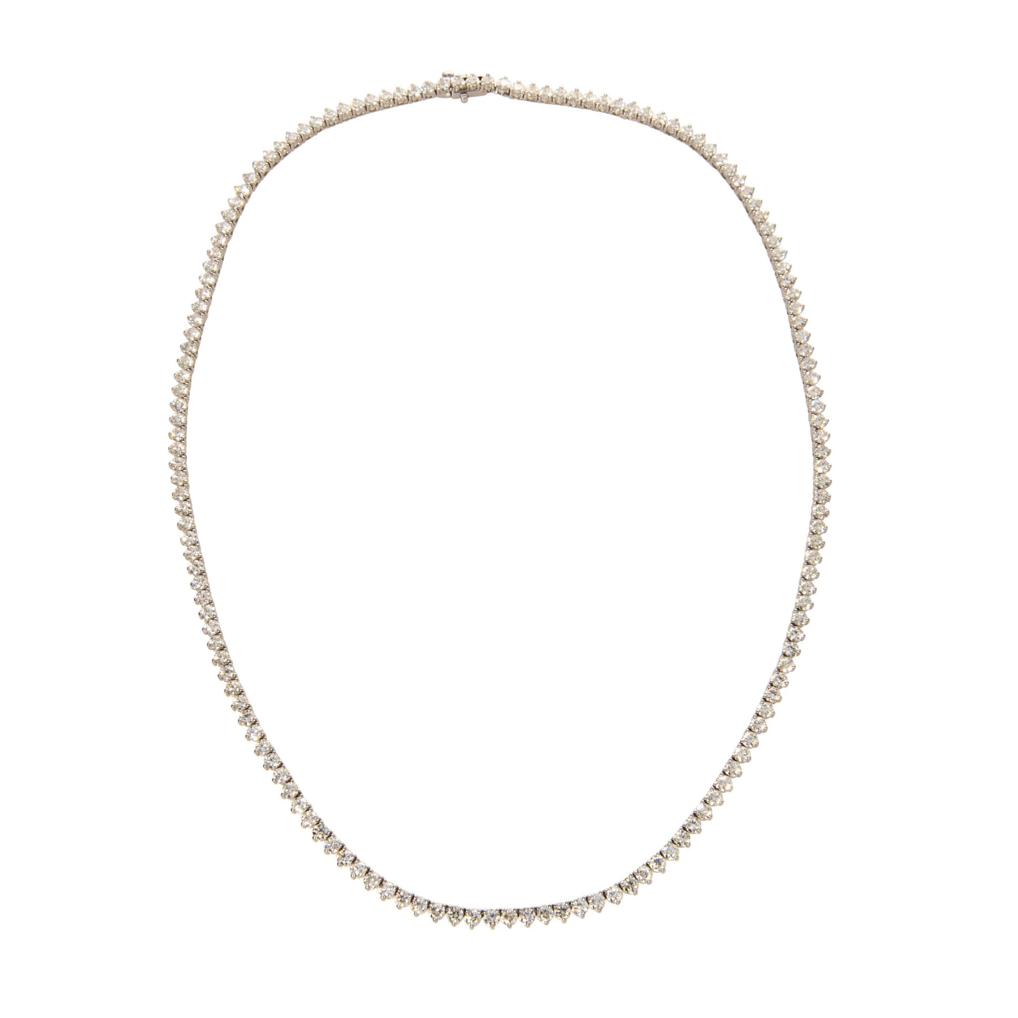 Round Diamond 18K White Gold Tennis Necklace