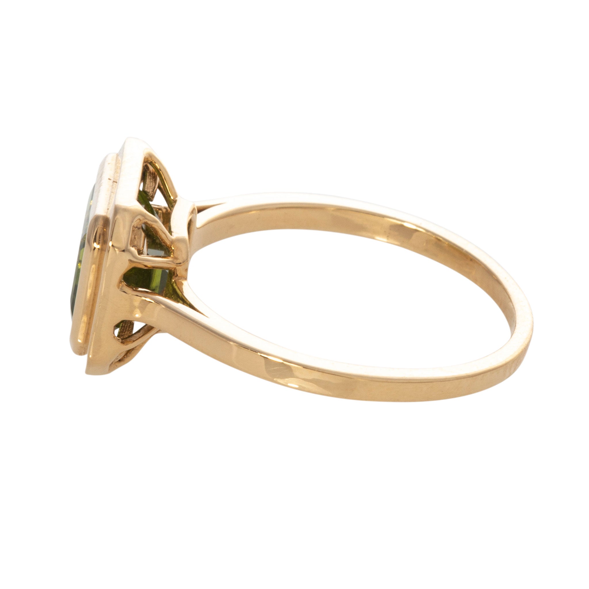 Goshwara Emerald-Cut Peridot Bezel Set 18K Gold Ring