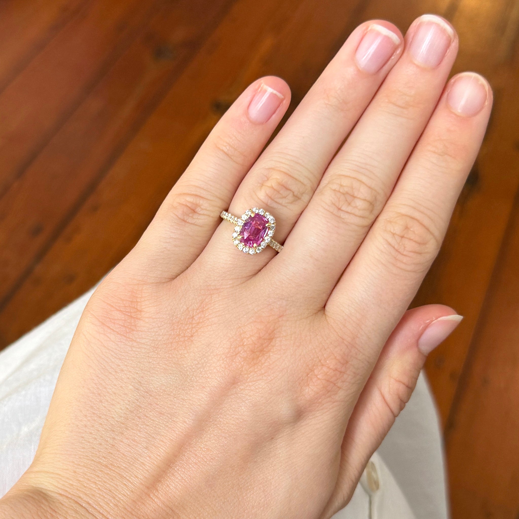 2.10ctw Pink Sapphire & Diamond Pavé 18K Yellow Gold Ring