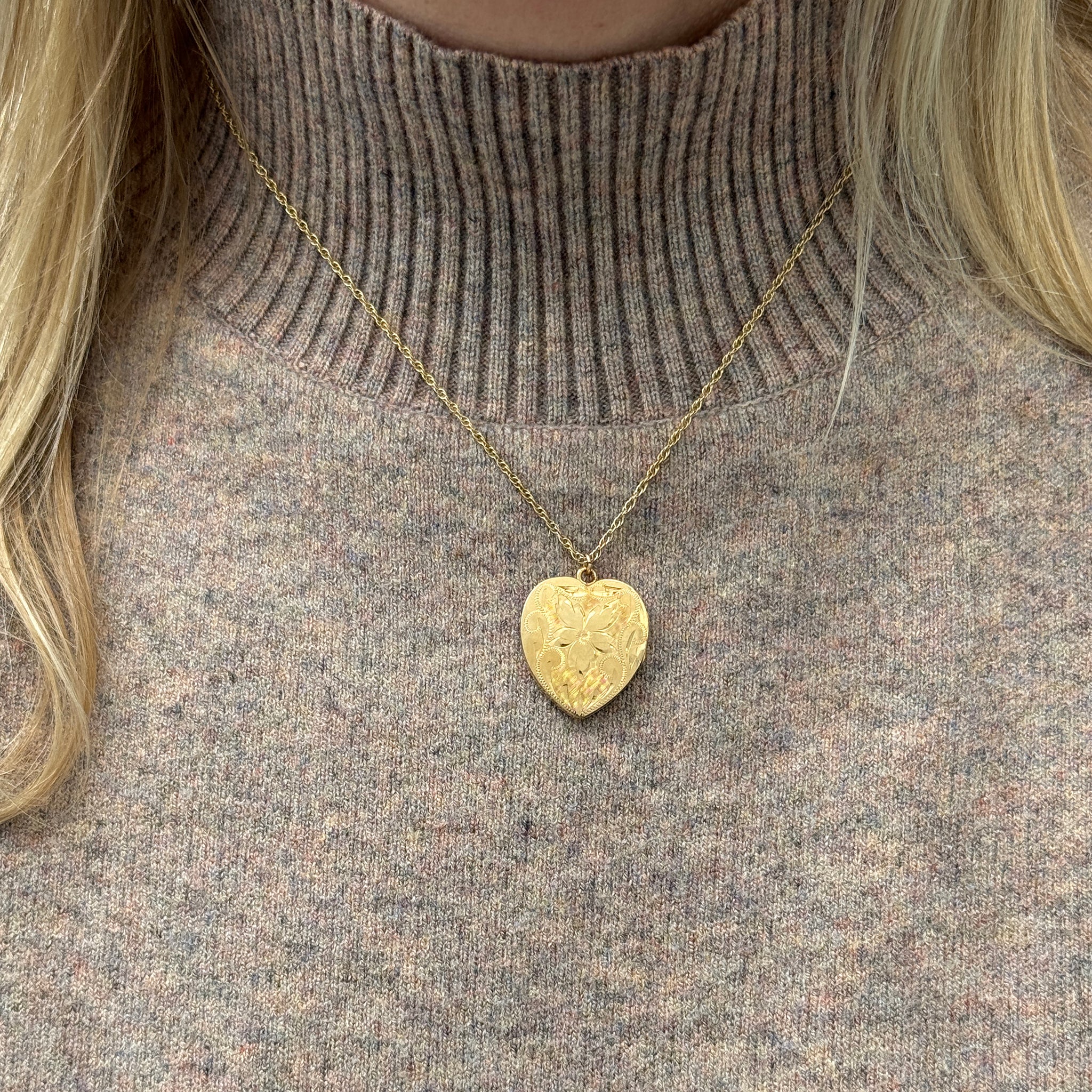 Vintage Gold-Filled Floral Heart Locket Pendant Necklace