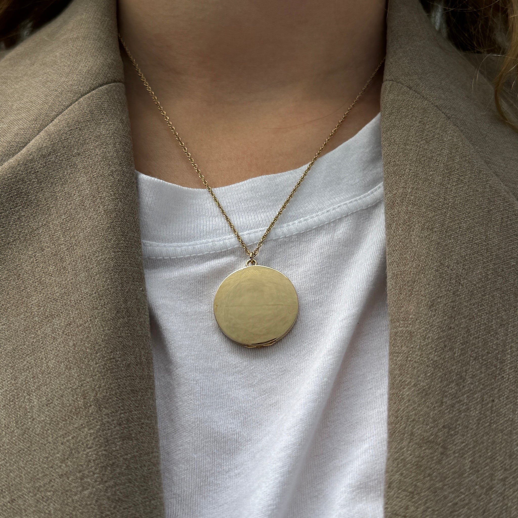 Vintage Gold-Filled Plain Round Locket Pendant Necklace