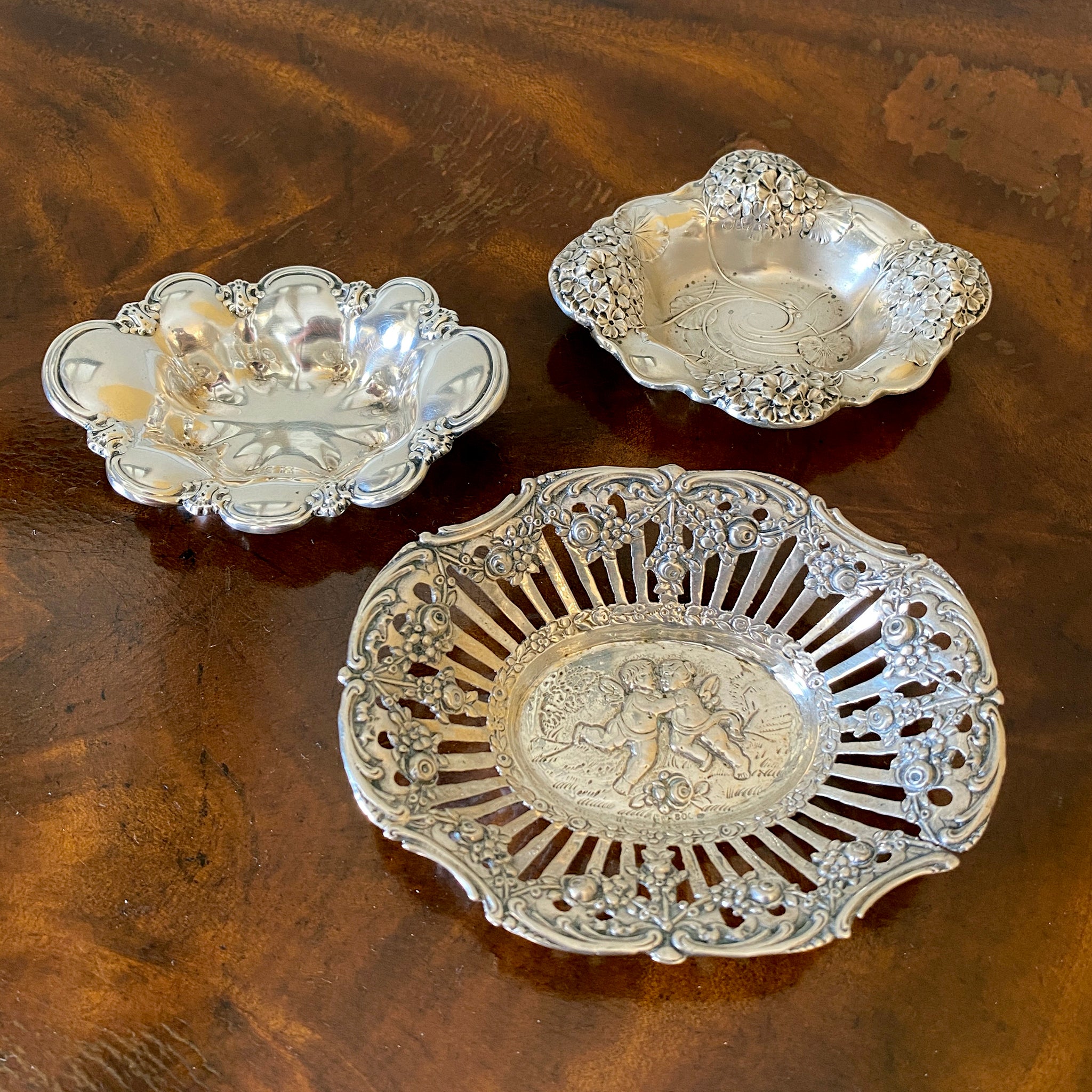 Estate Sterling Silver Scalloped Nut Dish