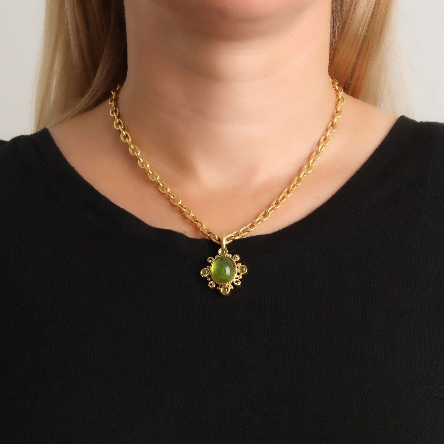 Elizabeth Locke Oval Peridot Pendant