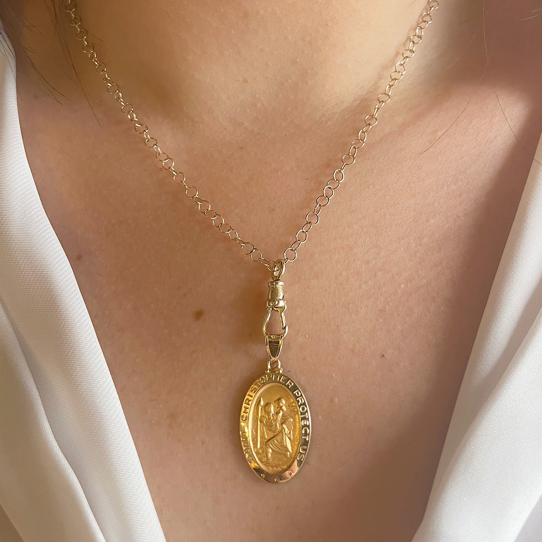 14K Yellow Gold Oval St. Christopher Medal Pendant